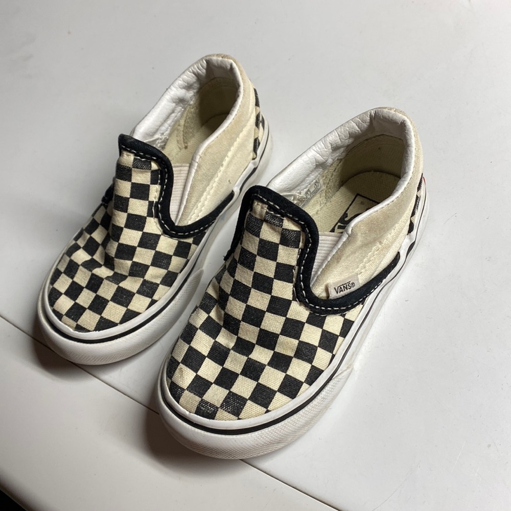 Toddler Size 7 checkerboard vans slip ons